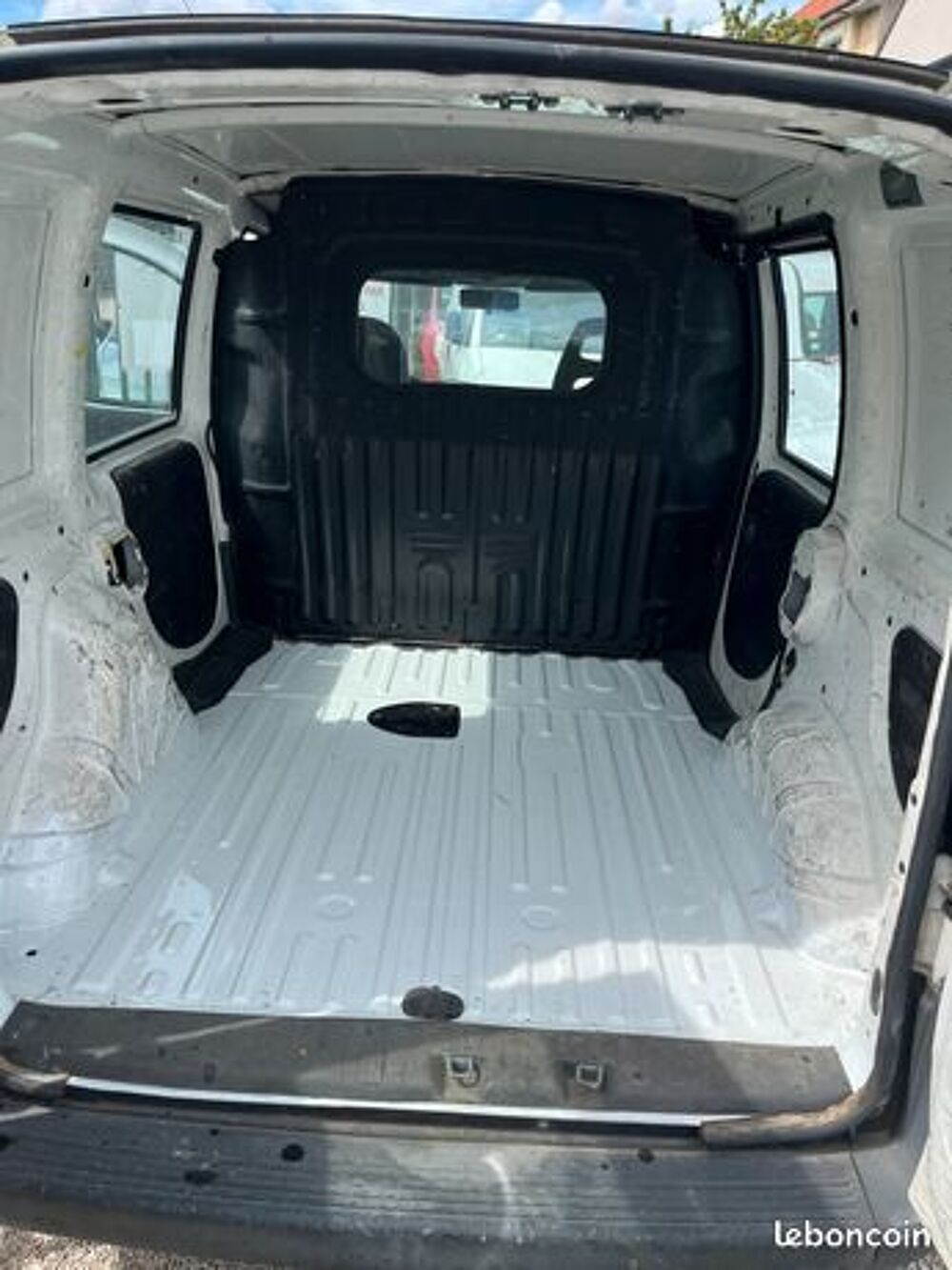 Doblo DOBLO CARGO 1.2 BUSINESS T&Ocirc;LE 2003 occasion 10000 Troyes