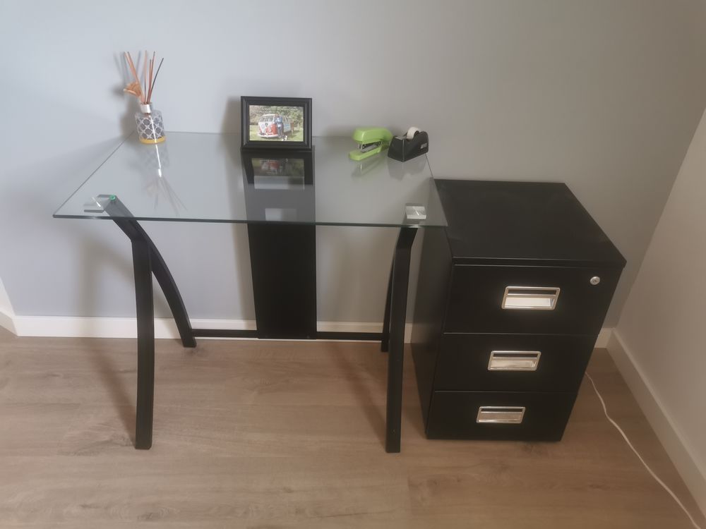 Bureau + caisson Meubles