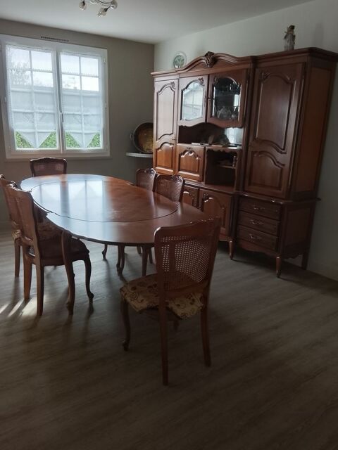 SALLE A MANGER 0 La Foye-Monjault (79)