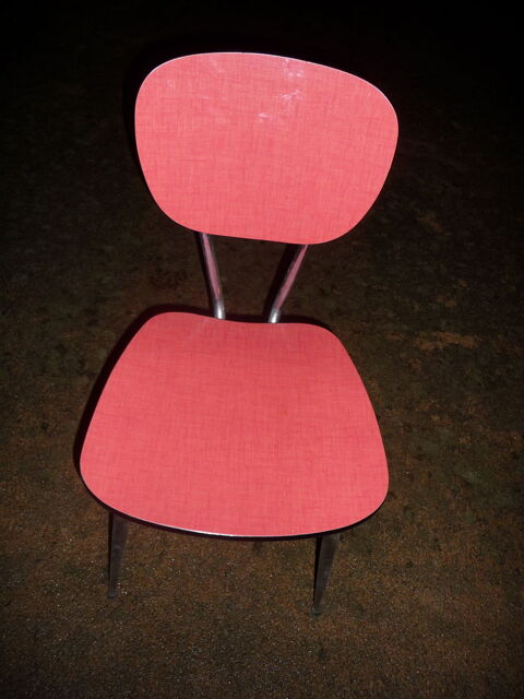 Chaise 4 Saint-Quentin-sur-Nohain (58)