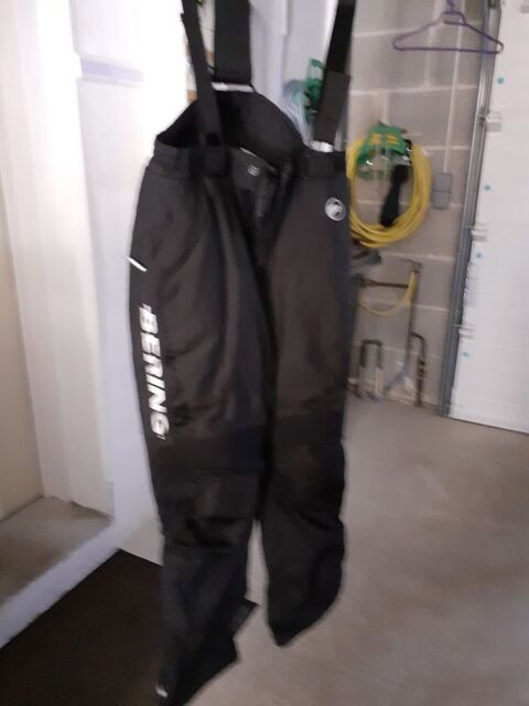 COTTE  DE MOTO BERING MIXTE 60 Binic (22)