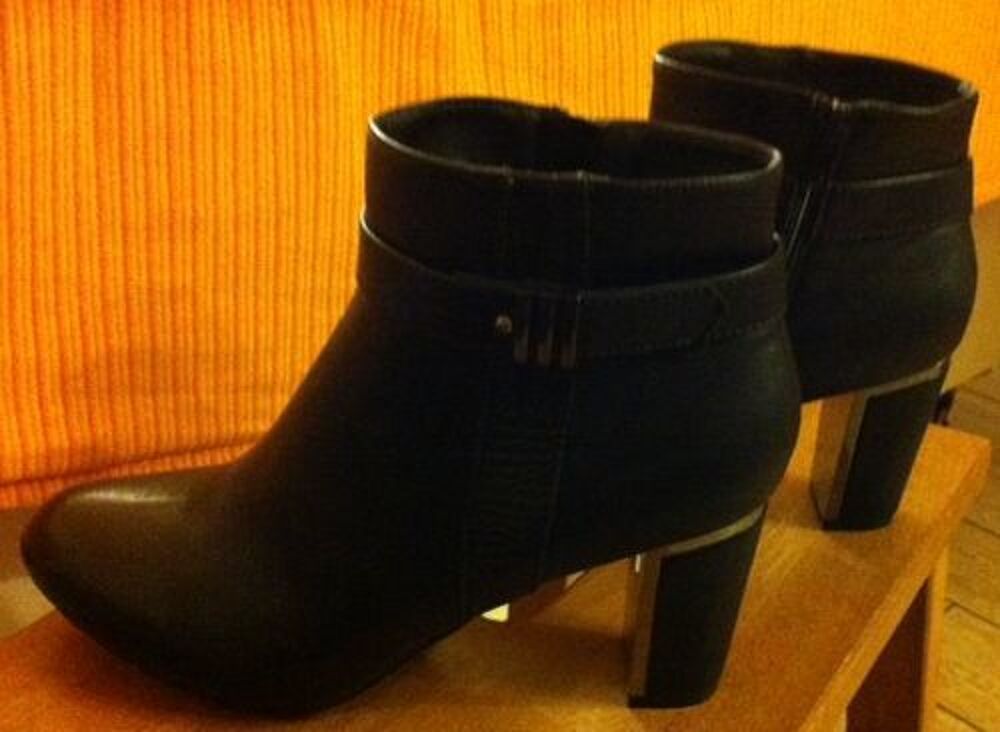 Bottines de luxe taupes, neuves 40/41 Chaussures