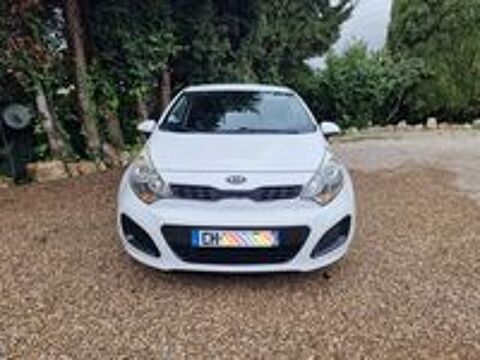 Rio 1.2L 85 Style 2012 occasion 06150 Cannes La Bocca
