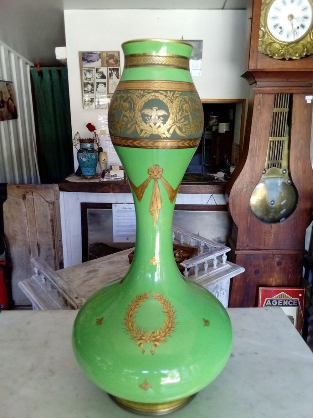 Vase en fa&iuml;ence ancien Décoration