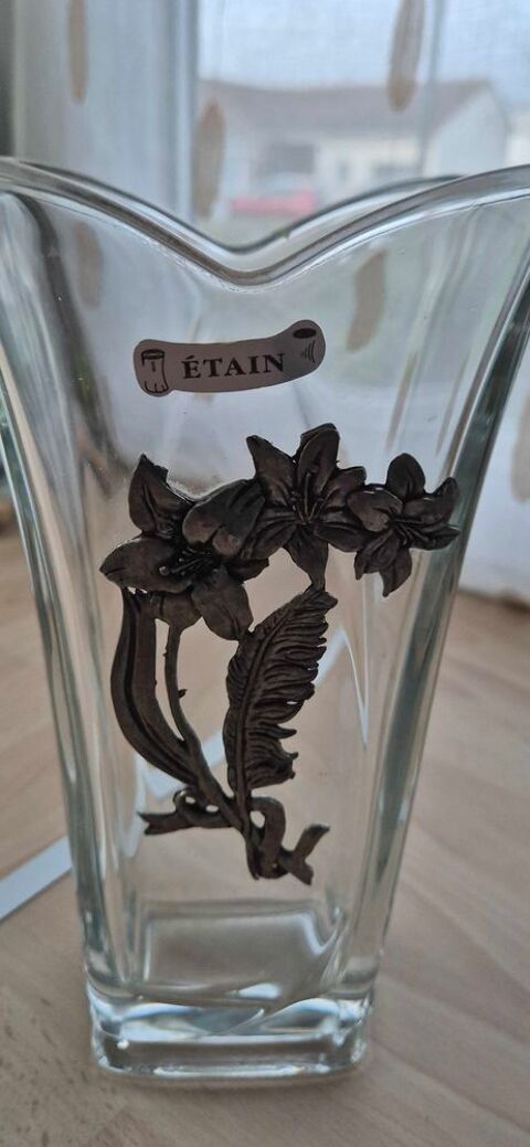 Vase+en+verre+fleur+en+�tain 15 B�thune (62)