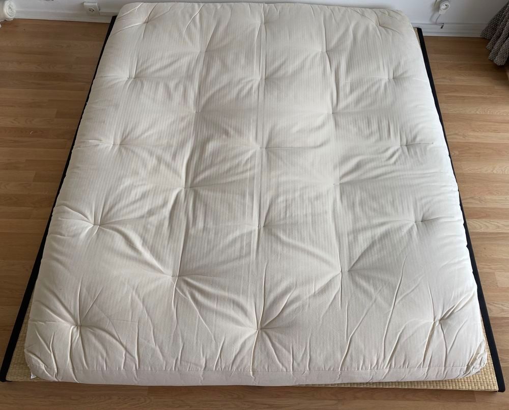 Lit Futon marque Elite Futon, 160X200 cm, Tr&egrave;s bon &eacute;tat Meubles