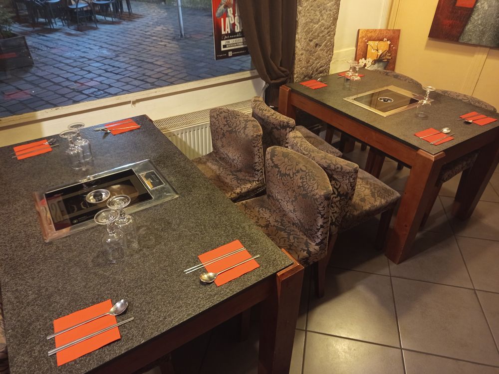  fauteuils bas sans accoudoir, un peu vieux, &eacute;tat correct Meubles