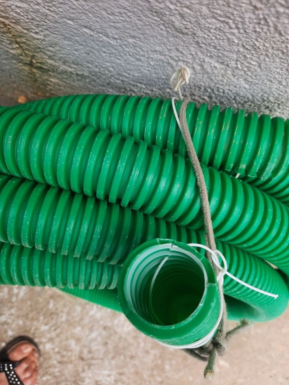 tuyau pour c&acirc;ble fibre ou autre. Bricolage