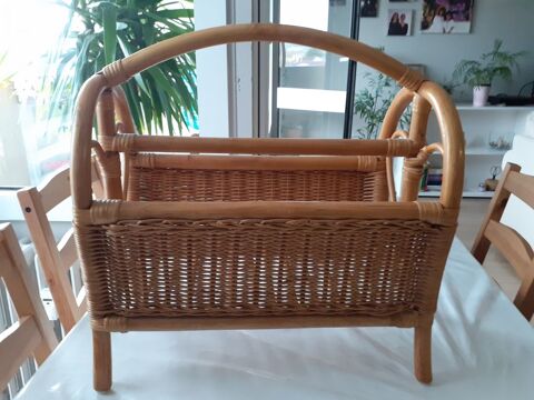 Porte revue en rotin 25 Albi (81)