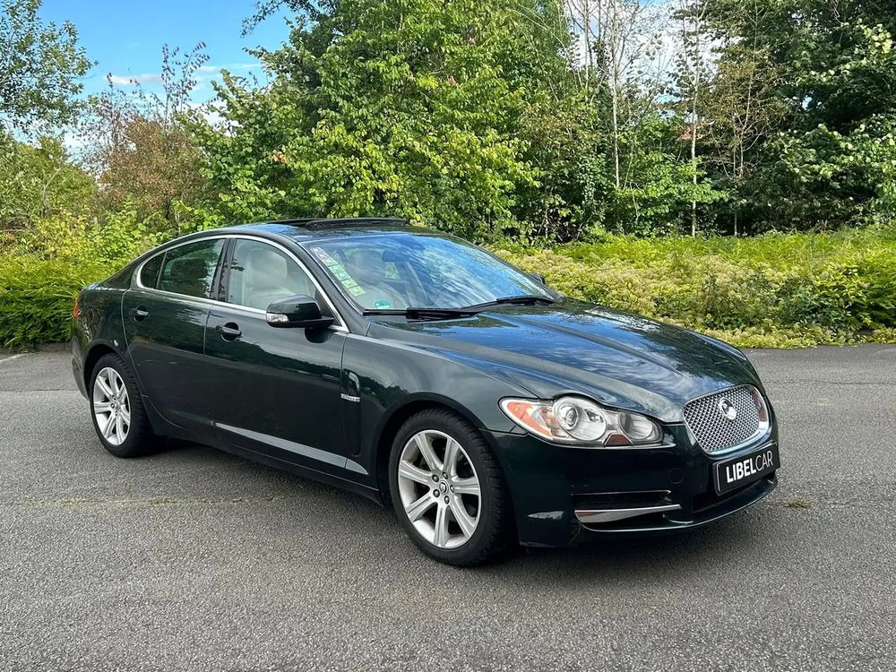 XF 4.2 V8 - 298 Luxe Premium A 2008 occasion Binche