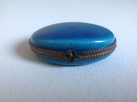 BOITE OVALE BOMB�E BLEU de CHINE EFFET CRAQUEL� Envoi Possib 15 Tr�gunc (29)