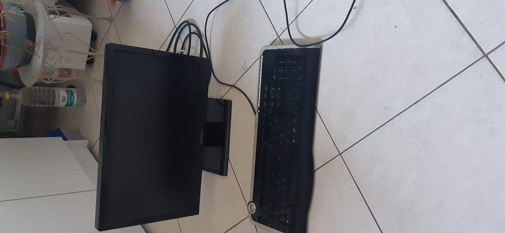 &eacute;cran ordinateur clavier Matériel informatique