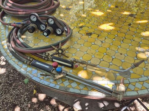 Chalumeau et d&eacute;coupeur oxyac&eacute;tyl&eacute;nique marque Sauvageau.  300 83110 Sanary-sur-mer