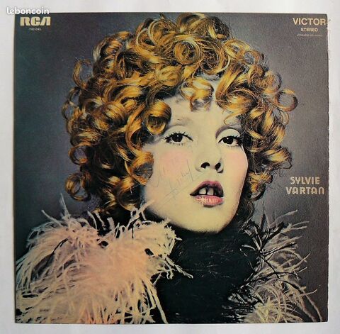Sylvie VARTAN : Aime-moi - RCA Victor 740045 Biem - France 29 Argenteuil (95)