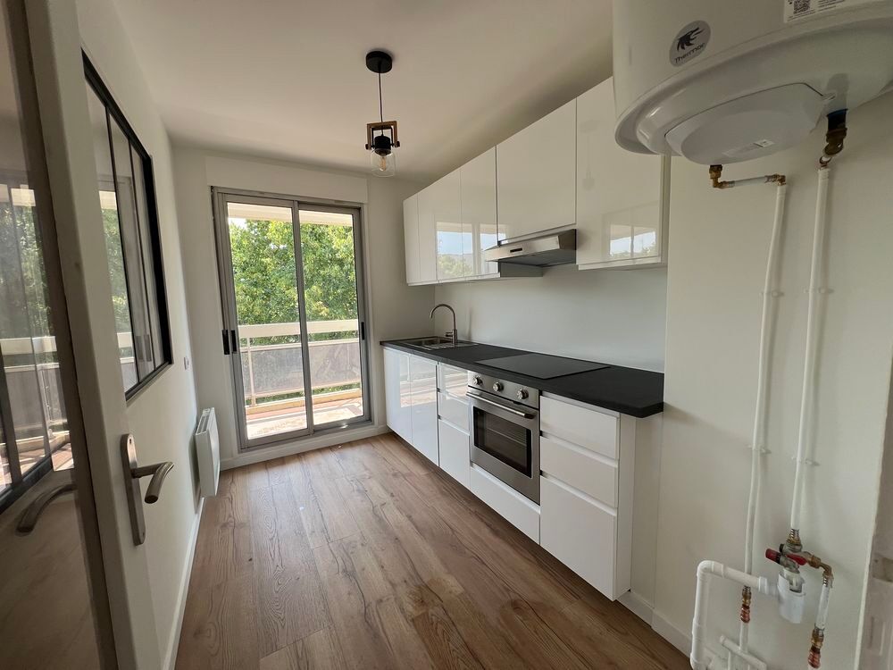 Vente Appartement T2 48 m² + Balcon + 11 m² / 4/4 étages Tassin-la-Demi-Lune Tassin-la-demi-lune
