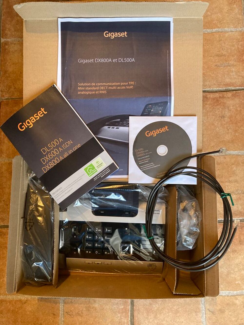 Mini-standard DECT GIGASET DX800 A all in one NEUF Téléphones et tablettes