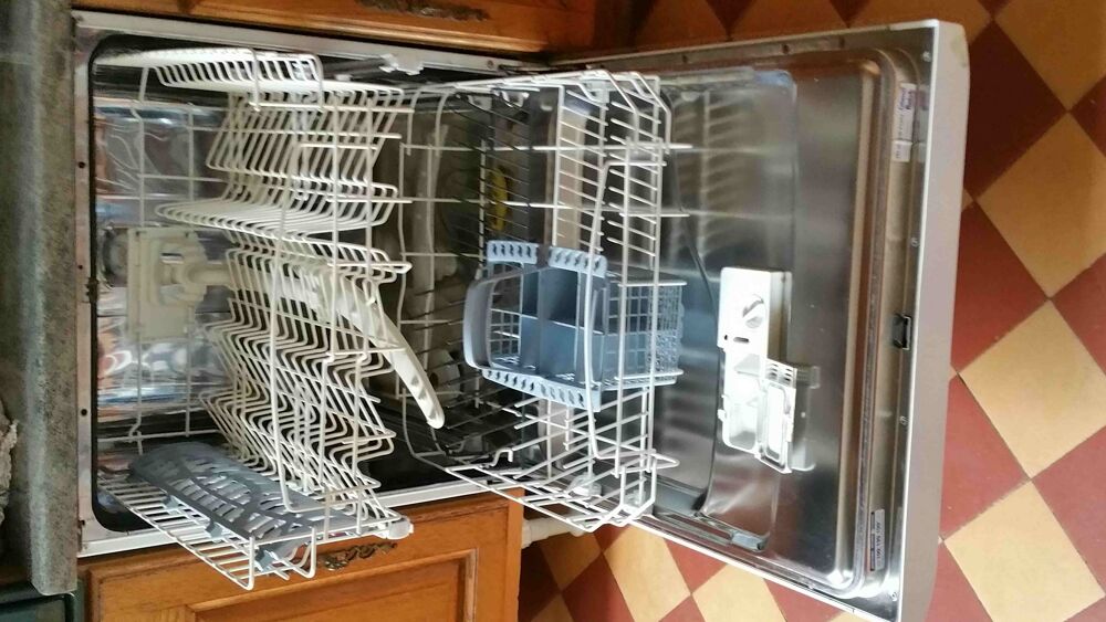 lave vaisselle ARISTON Electroménager