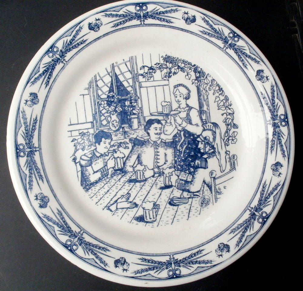 Assiette decorative GIEN bleue, Mlitaires dans une taverne 