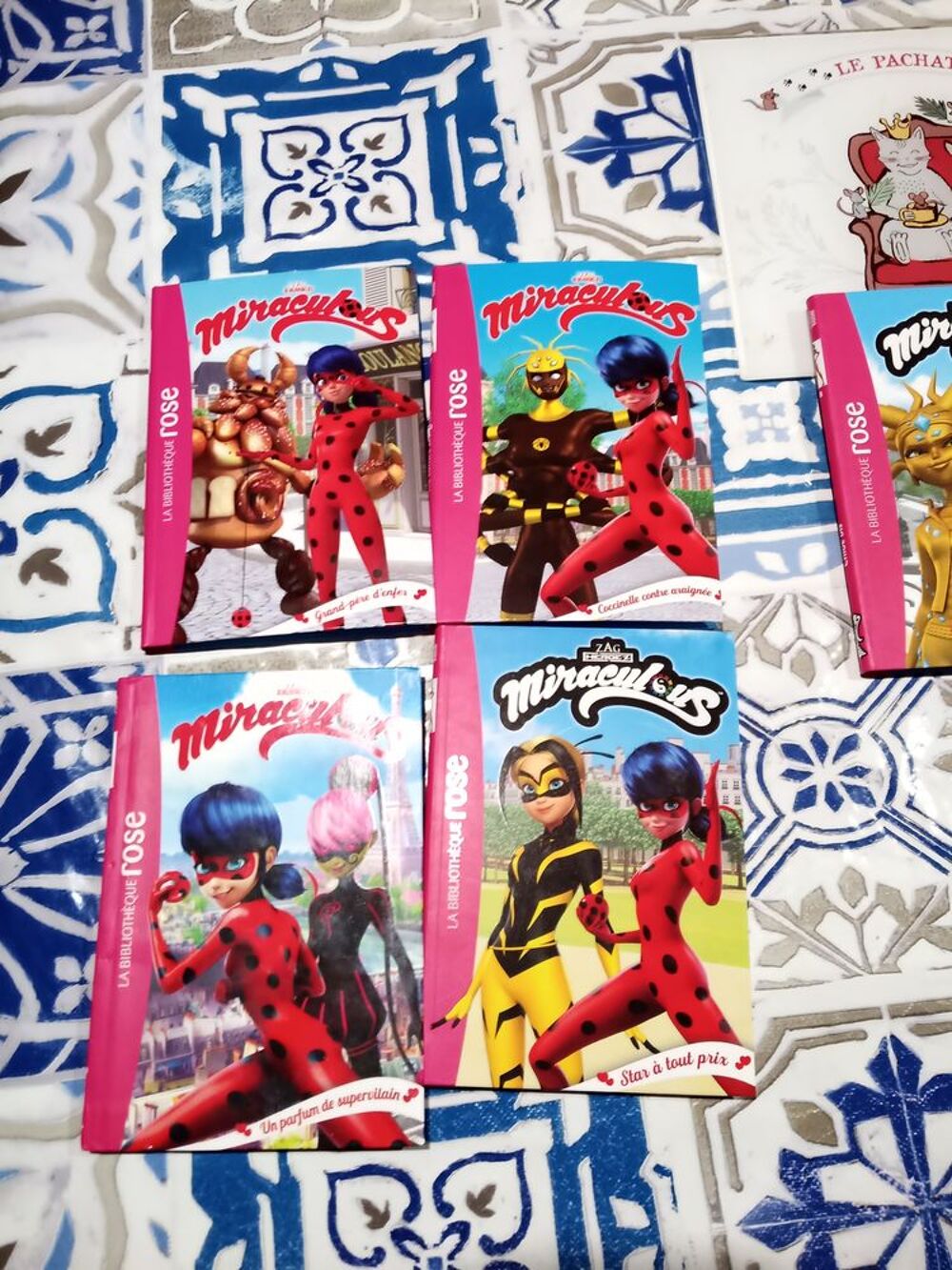 7 livres miraculous Livres et BD