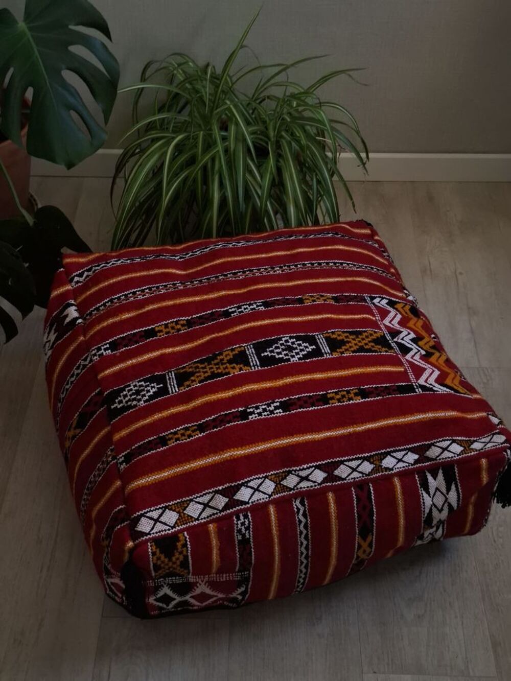 Lot 2 Poufs Berb&egrave;res Kilim 60x60 ? Rouge &amp; &Eacute;cru ? Fait Main Décoration