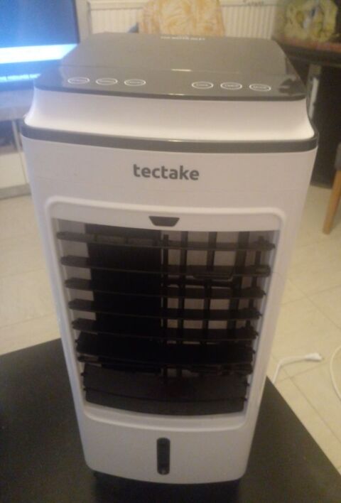 Rafraichisseur et ventilateur sur roulettes
75 Roanne (42)