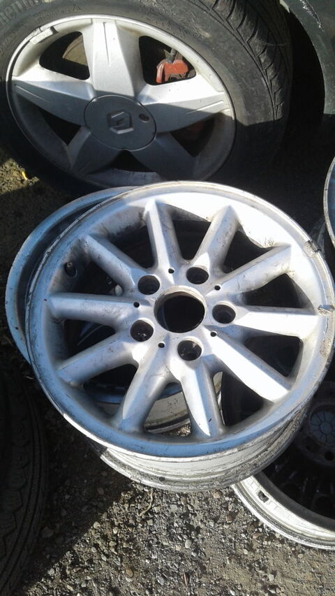 diverses jantes de bmw en 15 pouces a saisir 80 Cantaing-sur-Escaut (59)