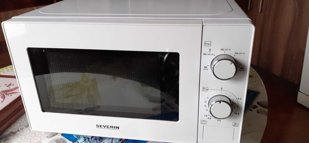 MICRO-ONDES 400 &agrave; 700 watts Electroménager