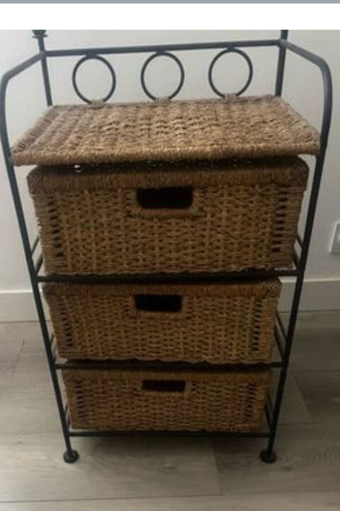 Meuble de rangement fer forg� et paniers en osier 3 tiroirs Cannes (06)