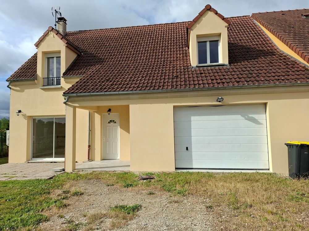 Location Maison BELLE MAISON CLIMATISEE 5 CHAMBRES GRAND STANDING Lindry