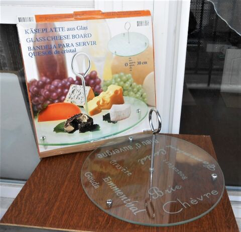 Plateau  fromage NEUF - en verre 5 Angers (49)