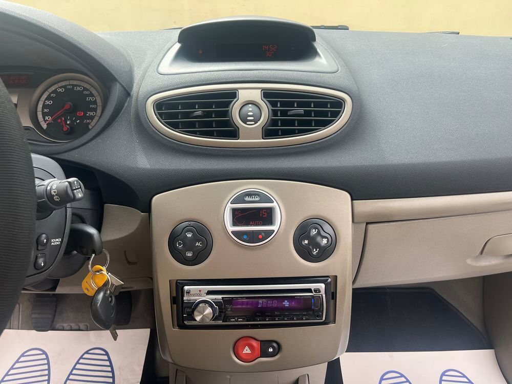 Clio III Clio 1.5 dCi 85 eco2 Privil&egrave;ge 2008 occasion 77170 Brie-Comte-Robert