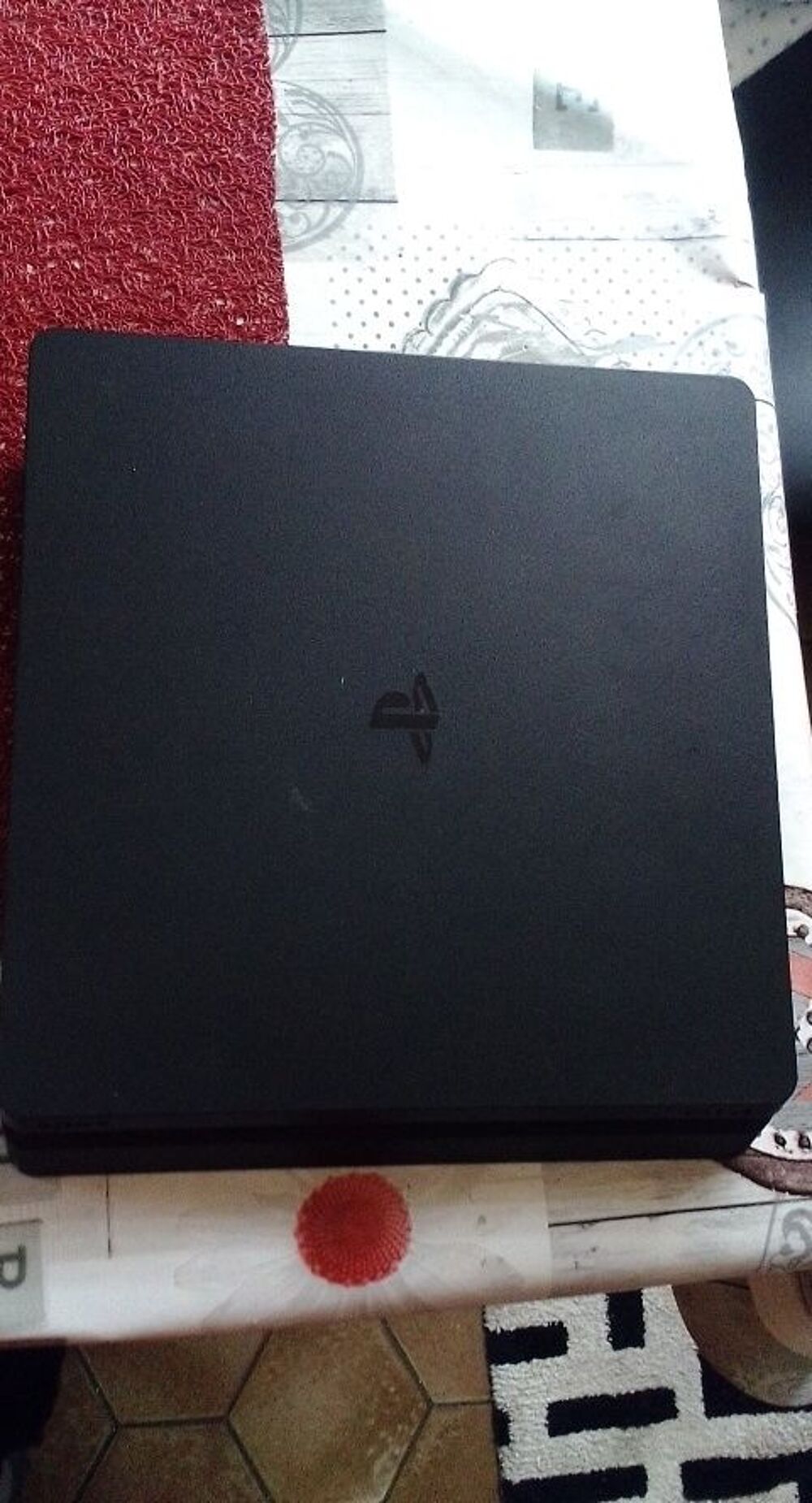 PS4 slim 500go Consoles et jeux vidéos