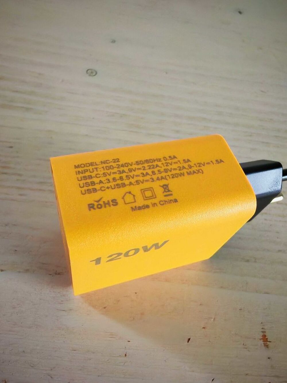 chargeur rapide multicables USB Téléphones et tablettes
