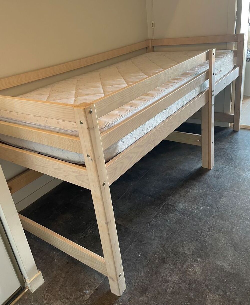 Lit 90X190 semi-superpos&eacute; bois massif Meubles