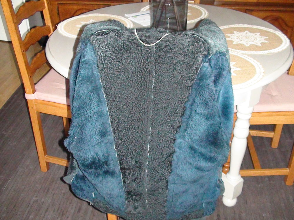 Blouson en cuir &eacute;pais bleu vintage ann&eacute;e 80 style bomber Vêtements