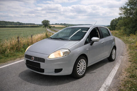 Fiat Grande Punto 1.4 8V 77 Dynamic 2009 occasion Cannes 06400