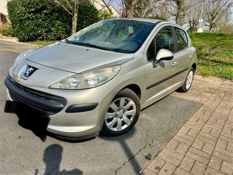 Peugeot 207 1.4l essence 75cv