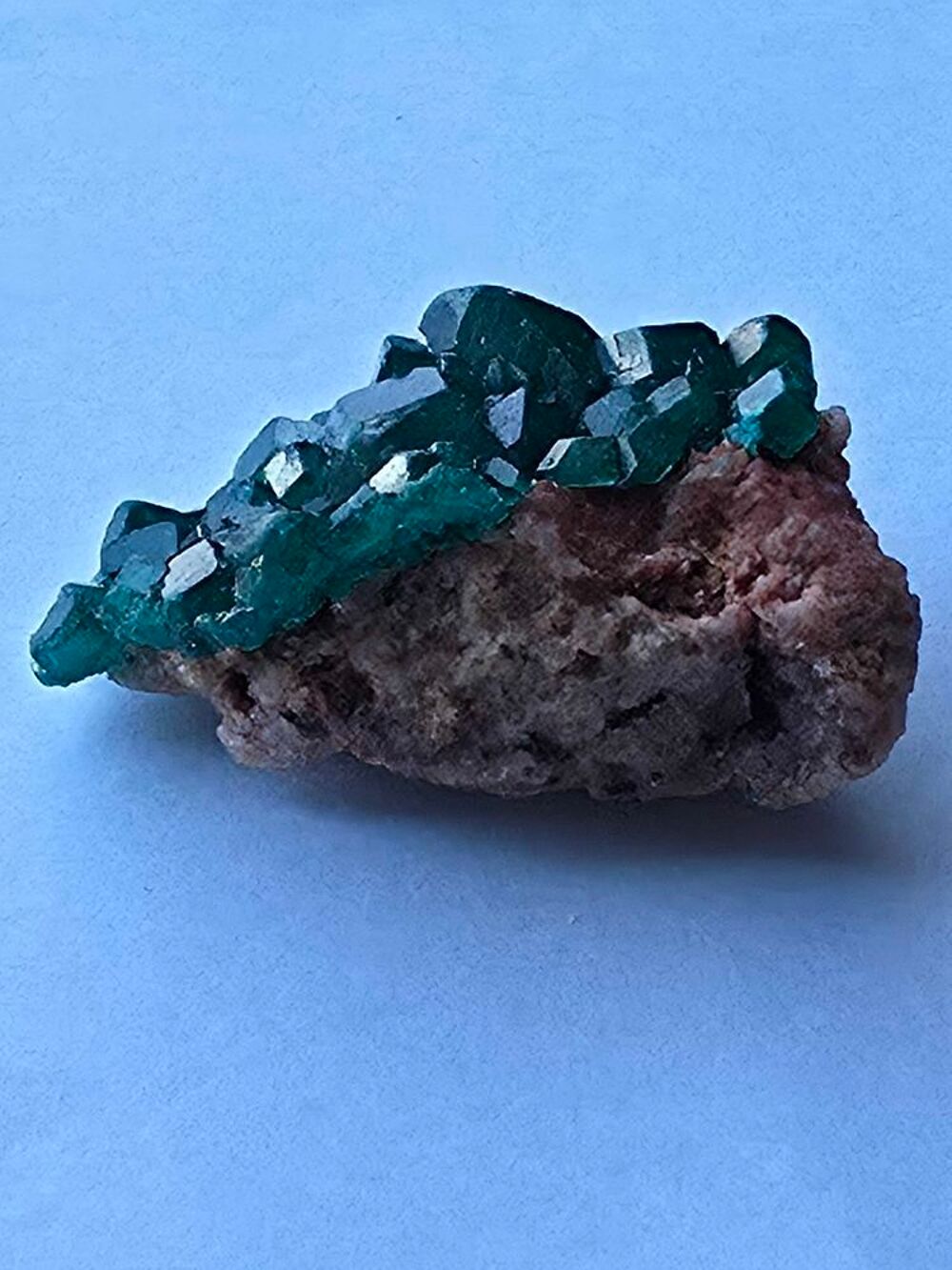 Splendide Dioptase sur Matrice-Katanga, RDC-12g 