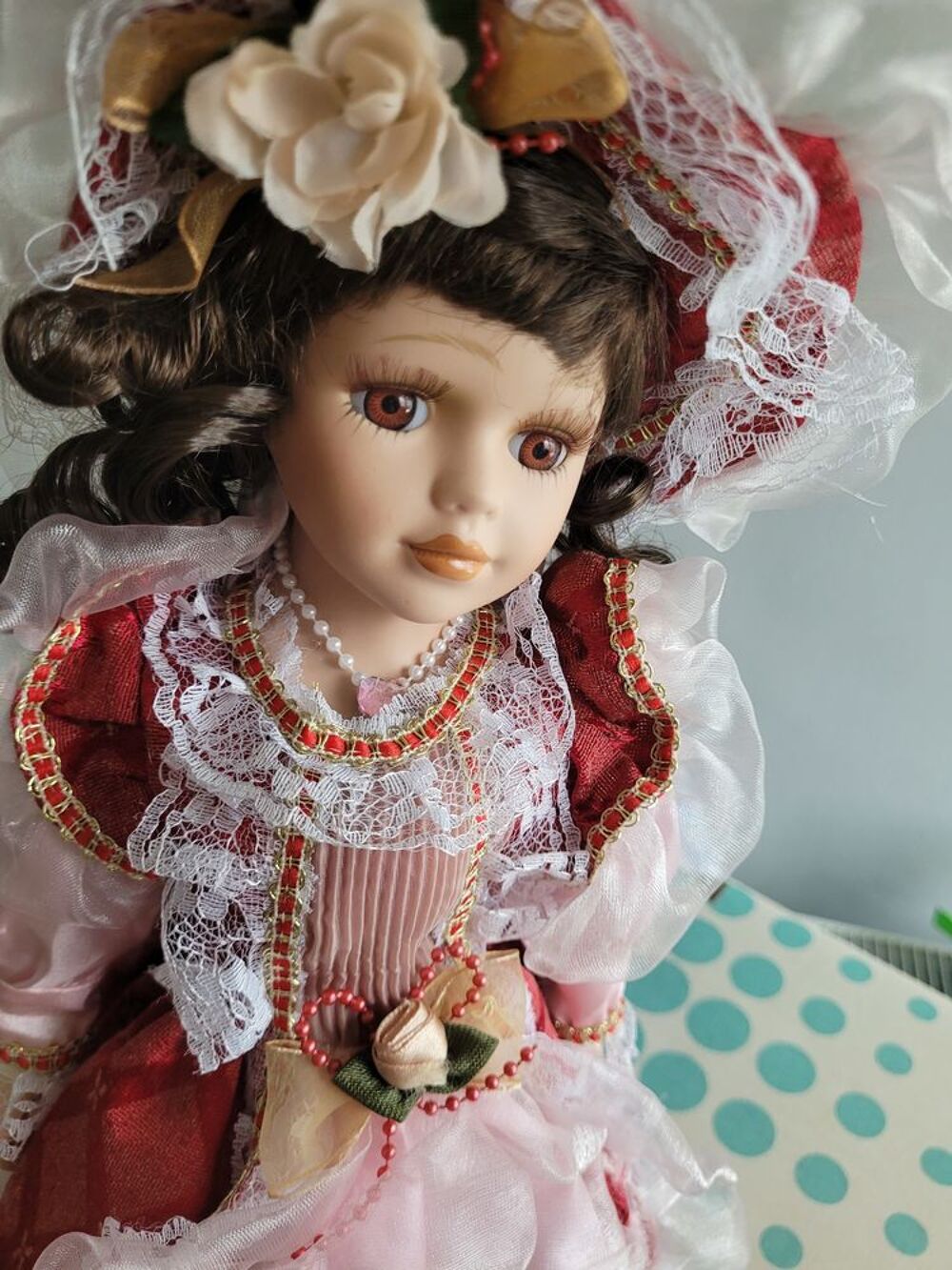 POUPEE DE COLLECTION Jeux / jouets
