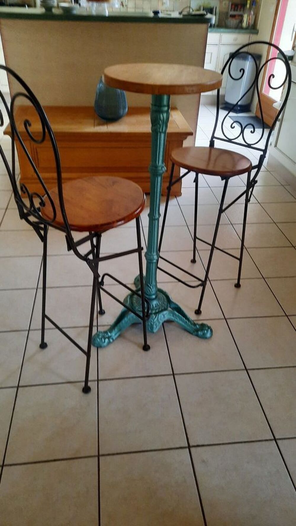 mange debout Meubles