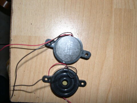 COMPOSANTS �LECTRONIQUES discrets neufs pour pro. 40 Saint-Lys (31)