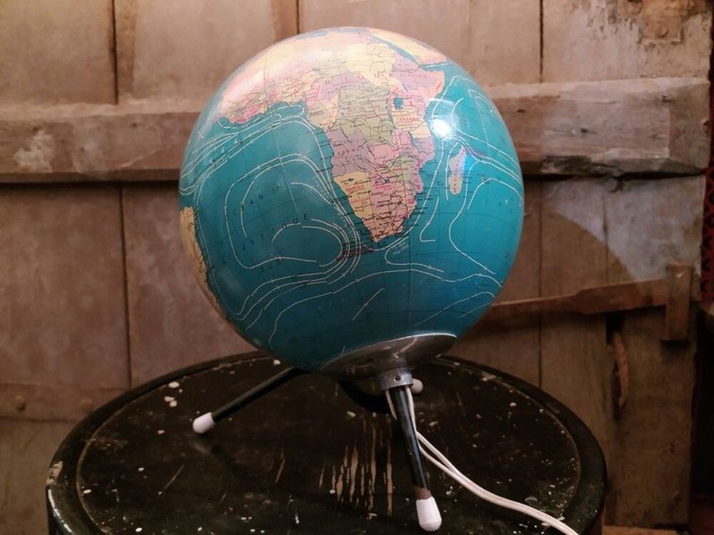 Lampe Mappemonde Globe Terrestre Taride Vintage 
Décoration