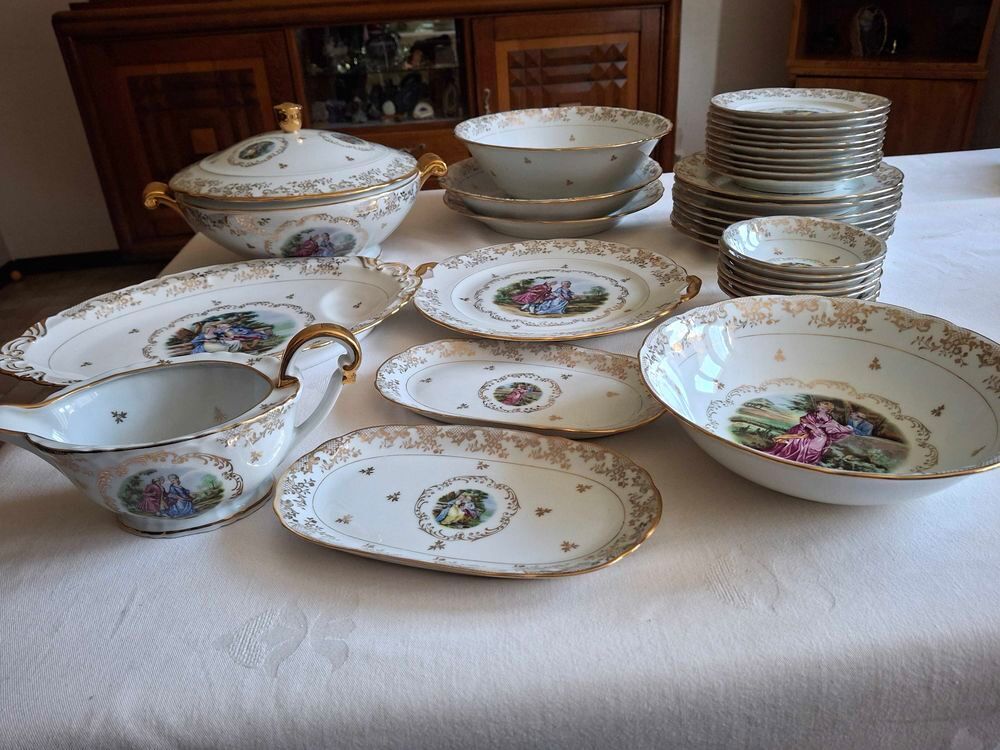 service de table porcelaine. Electroménager