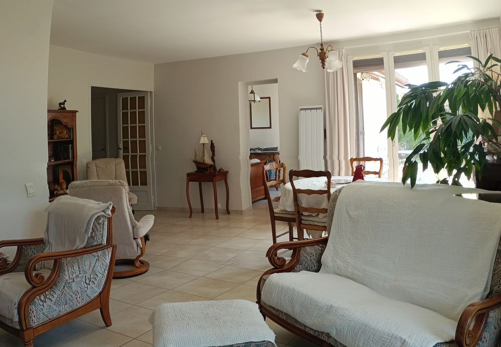 Vente Maison Maison plain pied+2 garages Vic-en-bigorre
