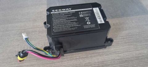 Batterie d'origine pour robot tondeuse Segway Navimow H1500E 150 Travecy (02)