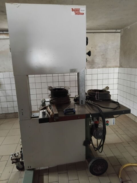 Scie � ruban �lectrique Thierion R65 1000 Pouligney-Lusans (25)