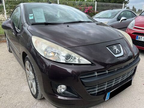 Peugeot 207 cc Voiture d'occasion   Ph2 1.6 HDI 112 F&e