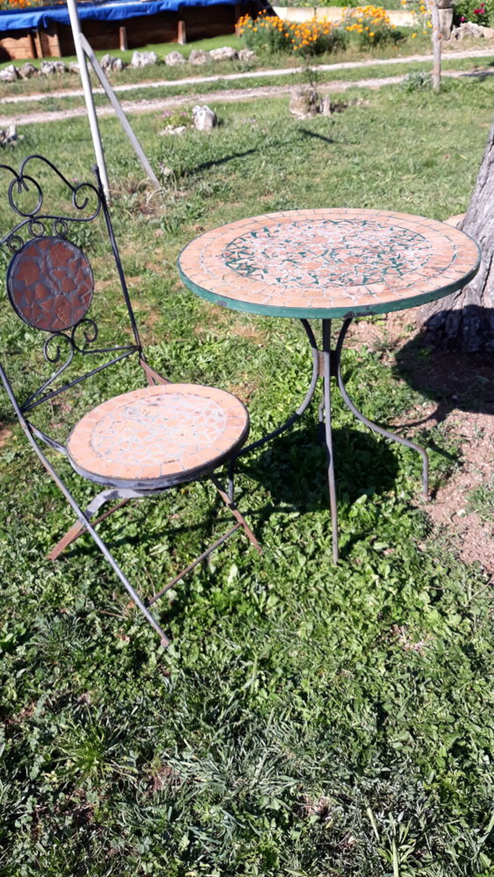 TABLE + 1 CHAISE EN FER FORGE Jardin