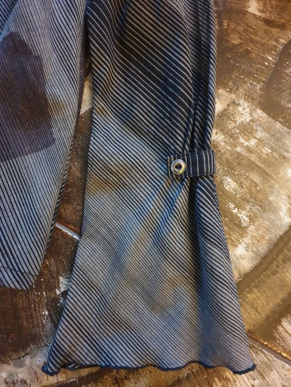 Chemisier noir/gris manches longues, marque CoCoMenthe, T1 Vêtements