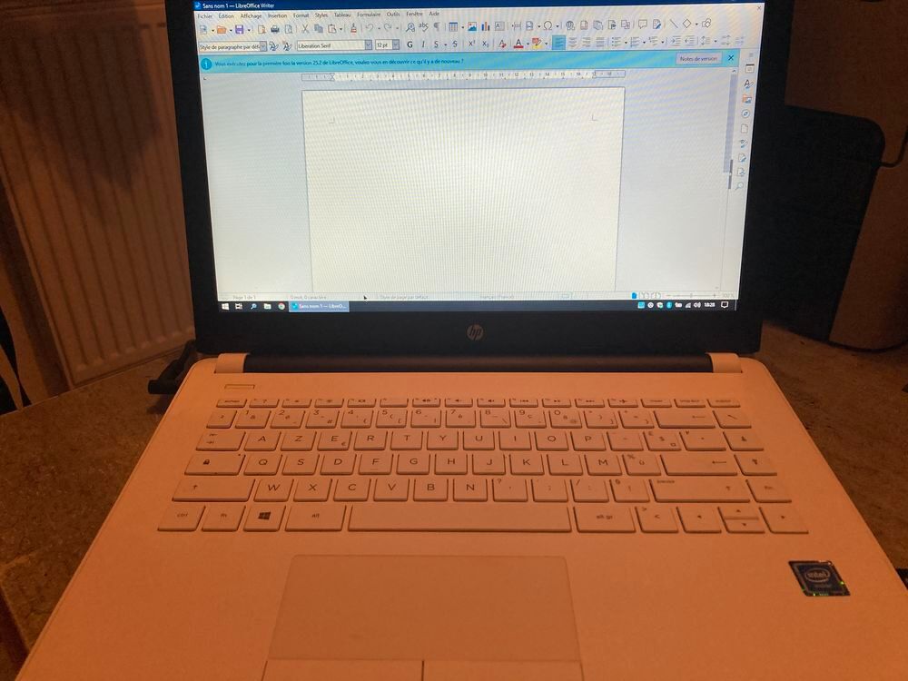 Ordinateur portable HP 8320 14 pouces Matriel informatique